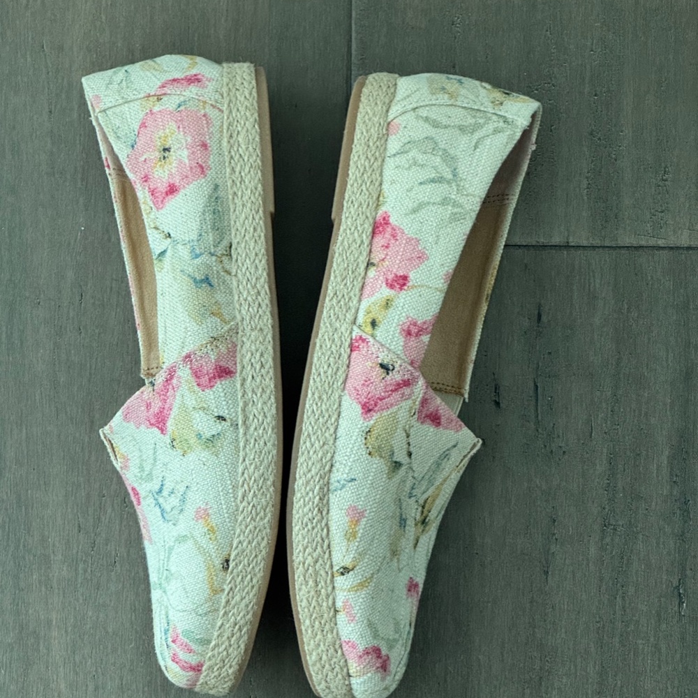 B.O.C. Born Concept Floral Canvas Slip-On Espadrille Flats Women Size 11 - Picture 2 of 8